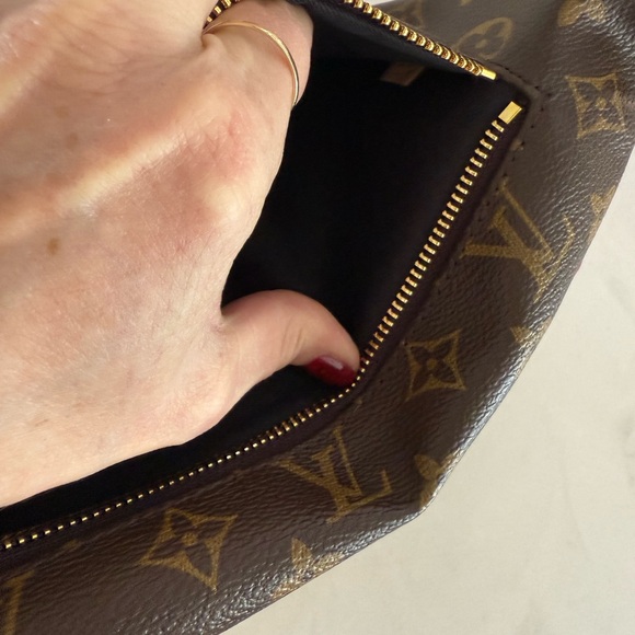 Brown flower Monogram Women's crossbody bag - Picture 4 of 12